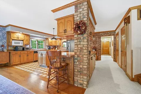 Entry Way - 2 Breckenridge Dr, Bloomington, IL 61701 photo 4 of 15