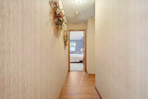 Entry Way - 2 Breckenridge Dr, Bloomington, IL 61701 photo 13 of 15