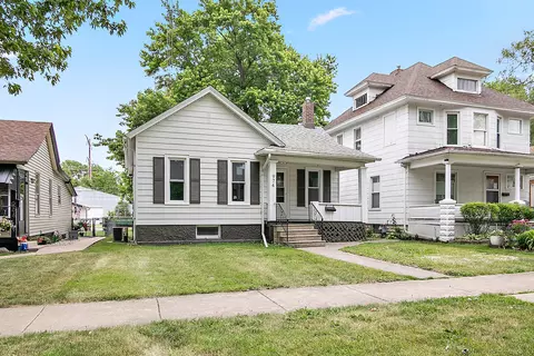 974 S Washington Ave, Kankakee, IL 60901
