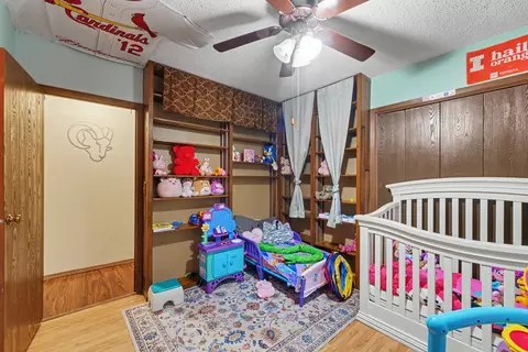 Bedroom - 412 E Pine St, Paxton, IL 60957 photo 3 of 7