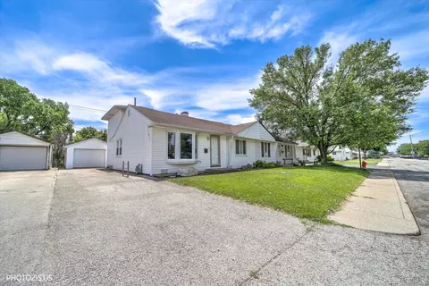 4231 Southwest Hwy, Hometown, IL 60456