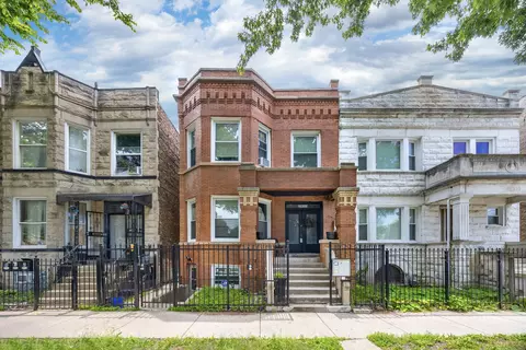3933 W Grenshaw St, Chicago, IL 60624