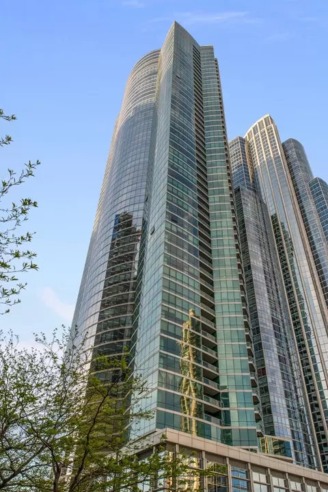 1201 S Prairie Ave #3605, Chicago, IL 60605