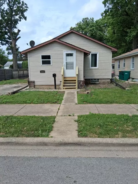 413 S May St, Joliet, IL 60436