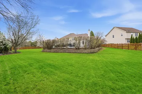 Exterior - 5104 Prestwick Cir, Plainfield, IL 60586 photo 11 of 25