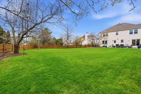 Exterior - 5104 Prestwick Cir, Plainfield, IL 60586 photo 9 of 25