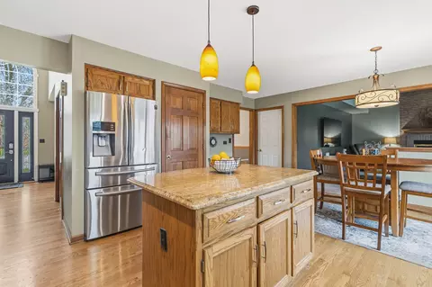 Kitchen - 5104 Prestwick Cir, Plainfield, IL 60586 photo 3 of 4