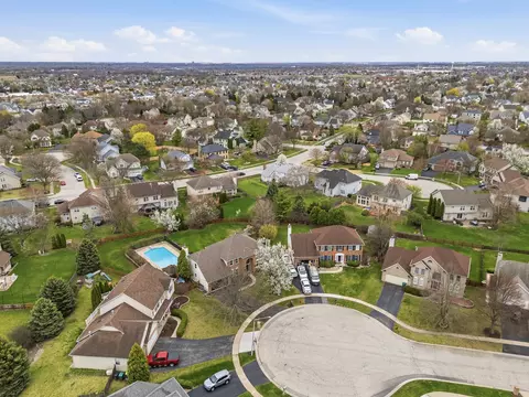 View/Area - 5104 Prestwick Cir, Plainfield, IL 60586 photo 8 of 13