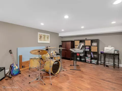 1906 Stoddard Ave, Wheaton, IL 60187 photo 33