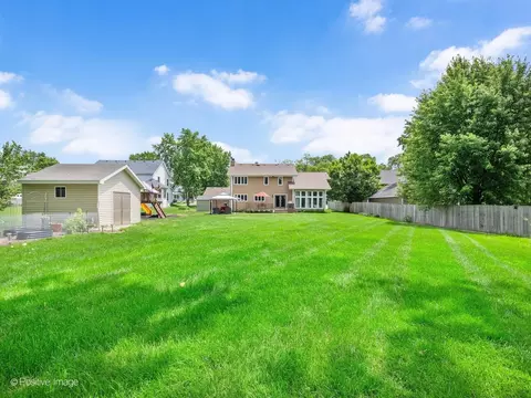 1906 Stoddard Ave, Wheaton, IL 60187 photo 41