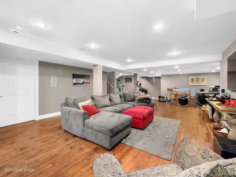 1906 Stoddard Ave, Wheaton, IL 60187 photo 30