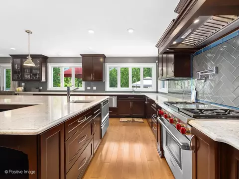 1906 Stoddard Ave, Wheaton, IL 60187 photo 15
