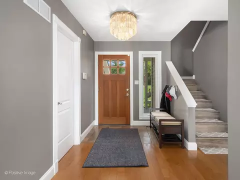 1906 Stoddard Ave, Wheaton, IL 60187 photo 5