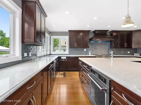 1906 Stoddard Ave, Wheaton, IL 60187 photo 13