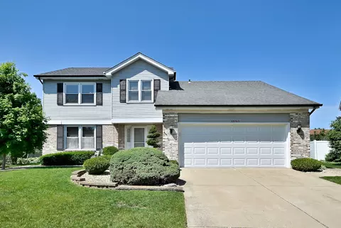 1350 W Barnwall Dr, Addison, IL 60101