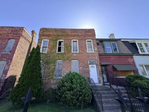 10645 S Champlain Ave, Chicago, IL 60628