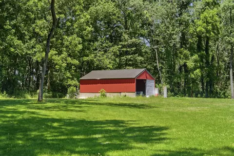 Exterior - 15207 Henry Rd, Morrison, IL 61270 photo 15 of 15