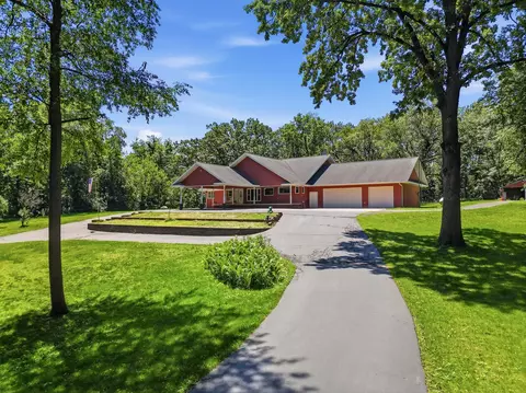 Exterior - 15207 Henry Rd, Morrison, IL 61270 photo 7 of 15