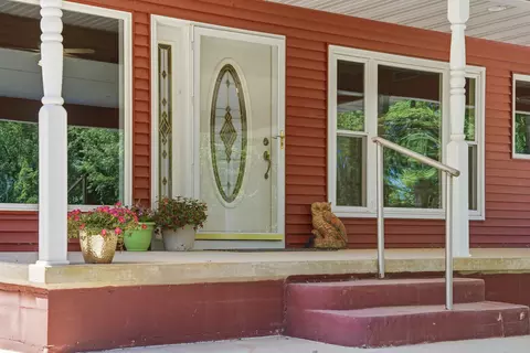 Exterior - 15207 Henry Rd, Morrison, IL 61270 photo 12 of 15