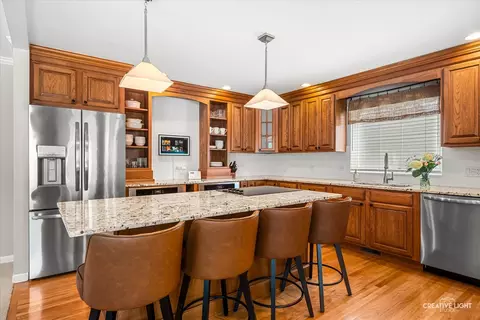 2124 Wicklow Rd, Naperville, IL 60564 photo 6