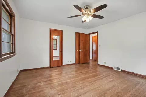 Bedroom - 125 S River Rd, North Aurora, IL 60542 photo 2 of 2