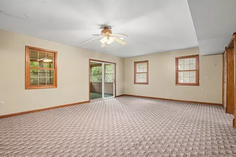 Living - 125 S River Rd, North Aurora, IL 60542 photo 4 of 4