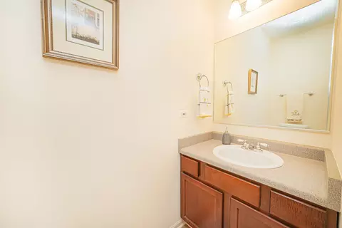 Bath - 24090 W Pear Tree Cir, Plainfield, IL 60585 photo 1 of 3