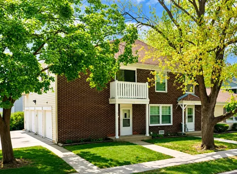 411 Sidney Ave #D, Glendale Heights, IL 60139