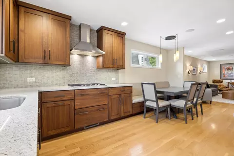 Kitchen - 687 S Spring Rd, Elmhurst, IL 60126 photo 3 of 4