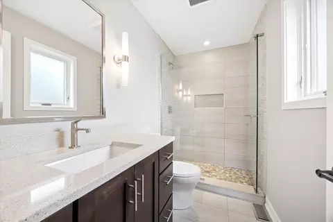 Bath - 687 S Spring Rd, Elmhurst, IL 60126 photo 1 of 3