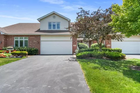 10711 Canterbury Dr, Mokena, IL 60448