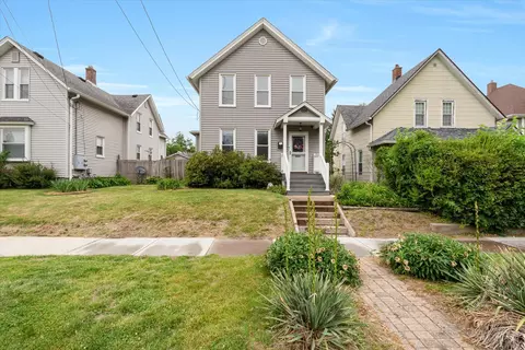1531 15th Ave, Moline, IL 61265