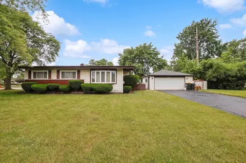 4103 Wren Ln, Rolling Meadows, IL 60008