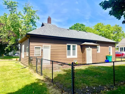 112 W Grant St, Streator, IL 61364