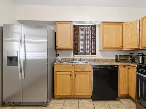 Kitchen - 2541 S 14th Ave, Broadview, IL 60155 photo 1 of 4