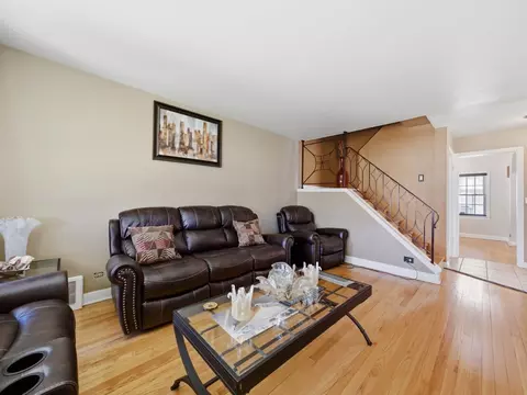 Living - 2541 S 14th Ave, Broadview, IL 60155 photo 4 of 5