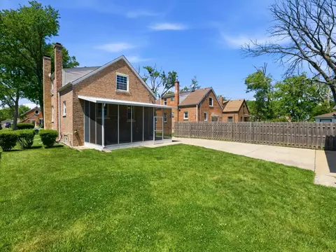 Exterior - 2541 S 14th Ave, Broadview, IL 60155 photo 4 of 5