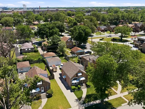 View/Area - 2541 S 14th Ave, Broadview, IL 60155 photo 2 of 4
