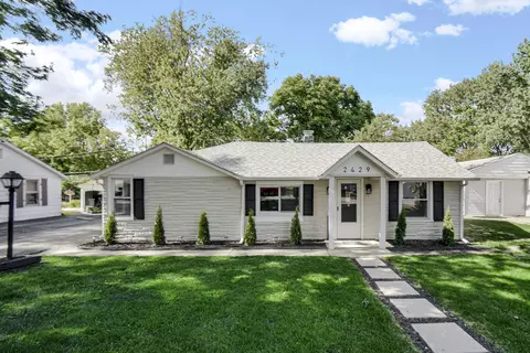 2429 Garden St, Joliet, IL 60435