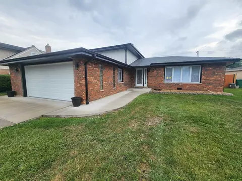 8040 Laramie Ave, Burbank, IL 60459