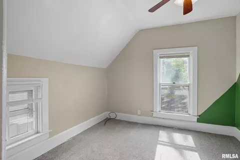 Bedroom - 1416 17th Ave, Moline, IL 61265 photo 5 of 6