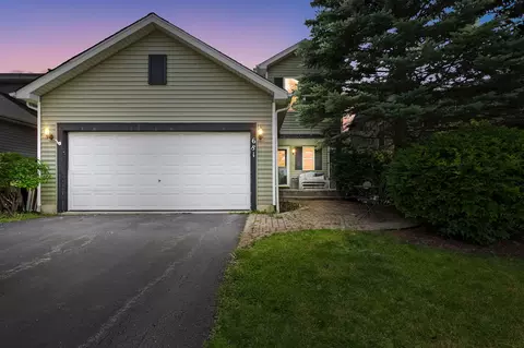 681 W Huron Hills Trl, Round Lake Heights, IL 60073