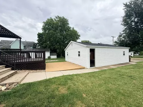 Exterior - 217 W Chestnut St, Compton, IL 61318 photo 3 of 9