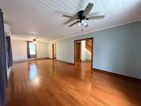 Living - 217 W Chestnut St, Compton, IL 61318 photo 4 of 5