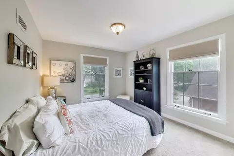 Bedroom - 491 Drexel Ave, Glencoe, IL 60022 photo 3 of 3