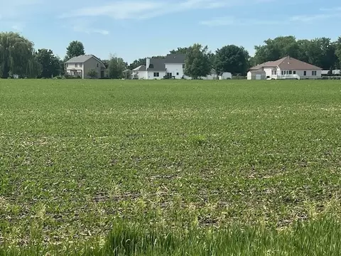 00 Scott Park Rd, Eldridge, IA 52748