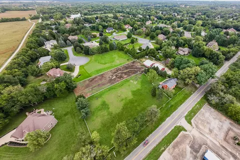 View/Area - 30 W722 Smith Rd, Wayne, IL 60184 photo 2 of 7