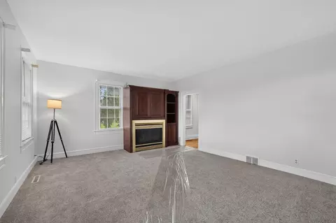 Living - 30 W722 Smith Rd, Wayne, IL 60184 photo 2 of 4
