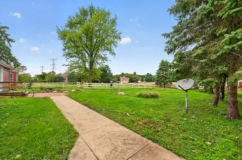 Exterior - 30 W722 Smith Rd, Wayne, IL 60184 photo 10 of 20