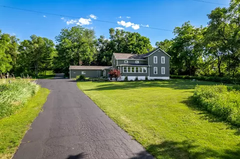 8321 Blomberg Rd, Cherry Valley, IL 61016